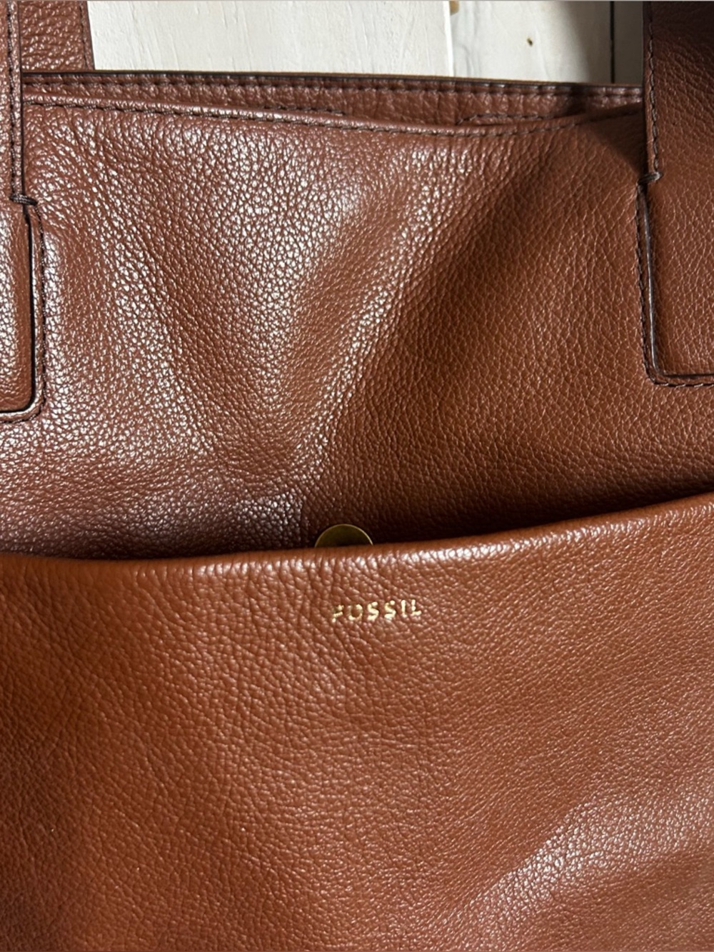 Fossil Woman’s Cognac Brown Leather Bag